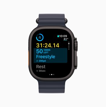 WatchOS 11 nově umožňuje vytvářet vlastní cvičení i pro plavání v bazénu, což uživatelům poskytuje větší flexibilitu a možnost přizpůsobit si tréninky dle svých potřeb.