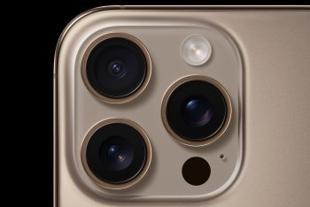 iPhone 16 Pro a iPhone 16 Pro Max jsou vybaveny 48MP Fusion fotoaparátem, 48MP ultraširokoúhlým fotoaparátem a 5x teleobjektivem, který je nyní dostupný na obou modelech.