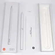 Elegantní Xiaomi Smart Pen 2. generace na stole